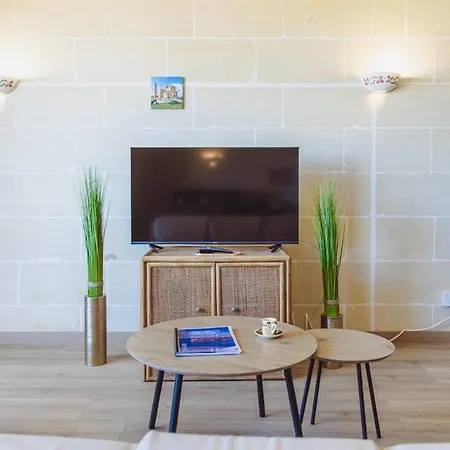 Spacious 3br Sea View Flat Near Ramla Bay * Xaghra