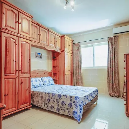 Spacious 3br Sea View Flat Near Ramla Bay * Xaghra