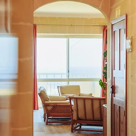 Spacious 3br Sea View Flat Near Ramla Bay * Xaghra
