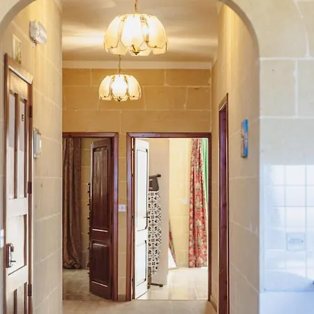Apartment Spacious 3br Sea View Flat Near Ramla Bay Xaghra